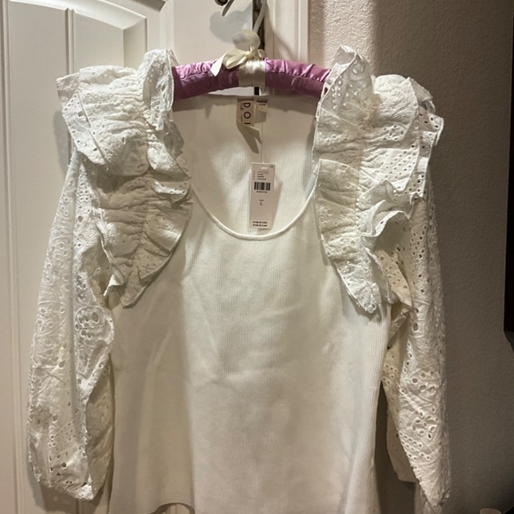 New With Tags DOLAN Ruffle Sleeve Eyelet Ribbed Top - Picture 7 of 11